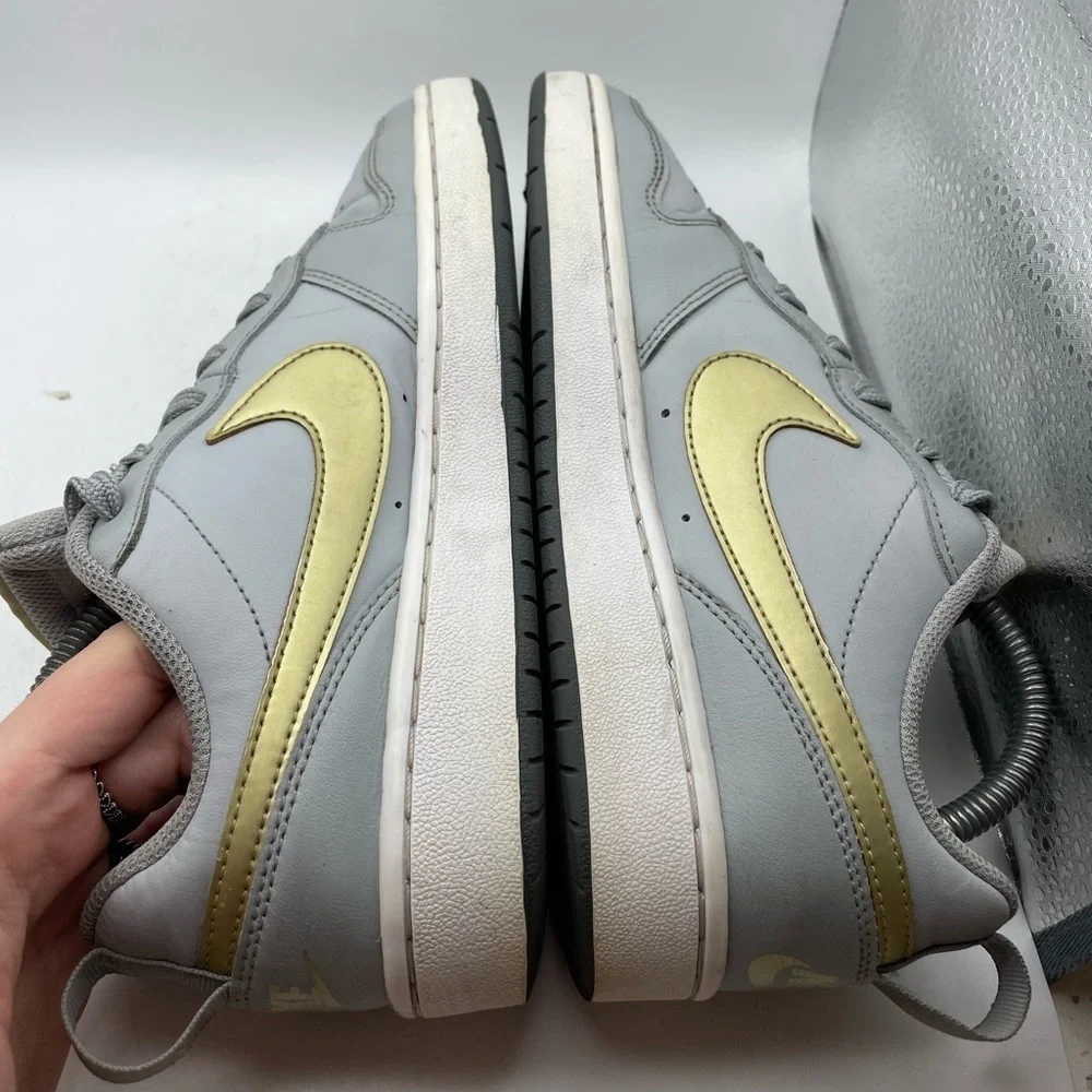 Nike Borough Low 2 blue sneakers size 6Y/ Womens 7.5